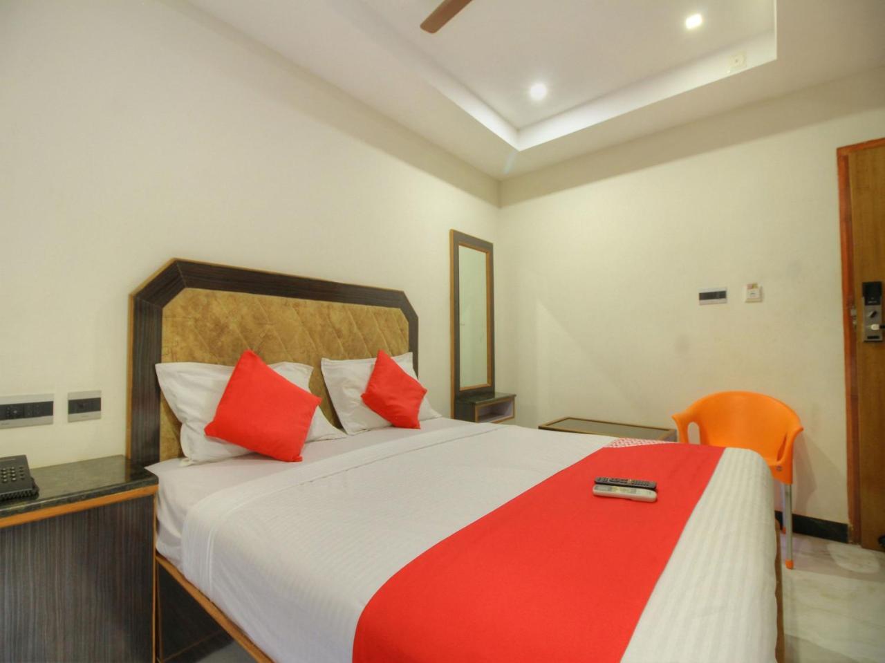 Oyo 15948 Hotel Srees Tiruchirappalli Extérieur photo