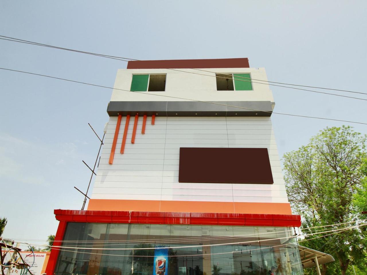 Oyo 15948 Hotel Srees Tiruchirappalli Extérieur photo