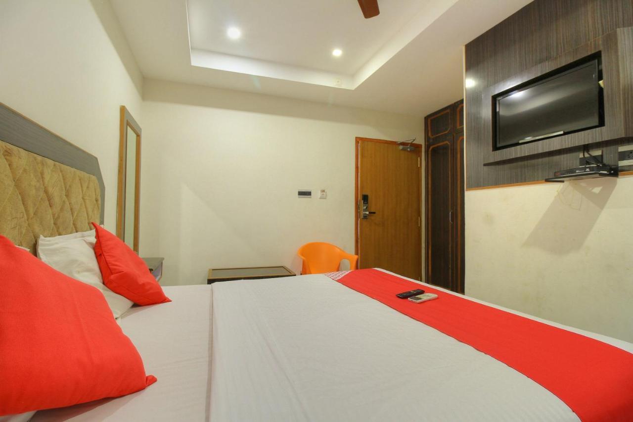 Oyo 15948 Hotel Srees Tiruchirappalli Extérieur photo